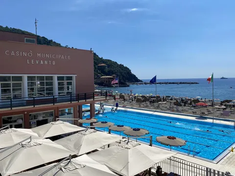 La piscine du casino à levanto