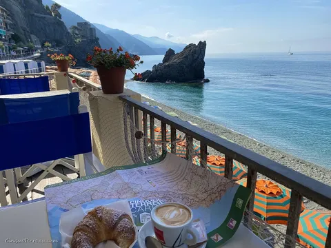 monterosso beach