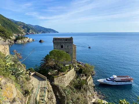 monterosso torre aurora