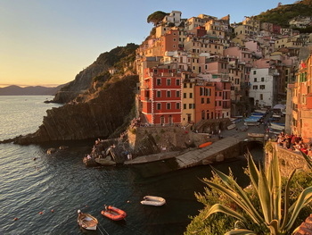 Riomaggiore harbor